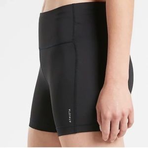 XXS Athleta Ultimate Running Shortie, NWOT